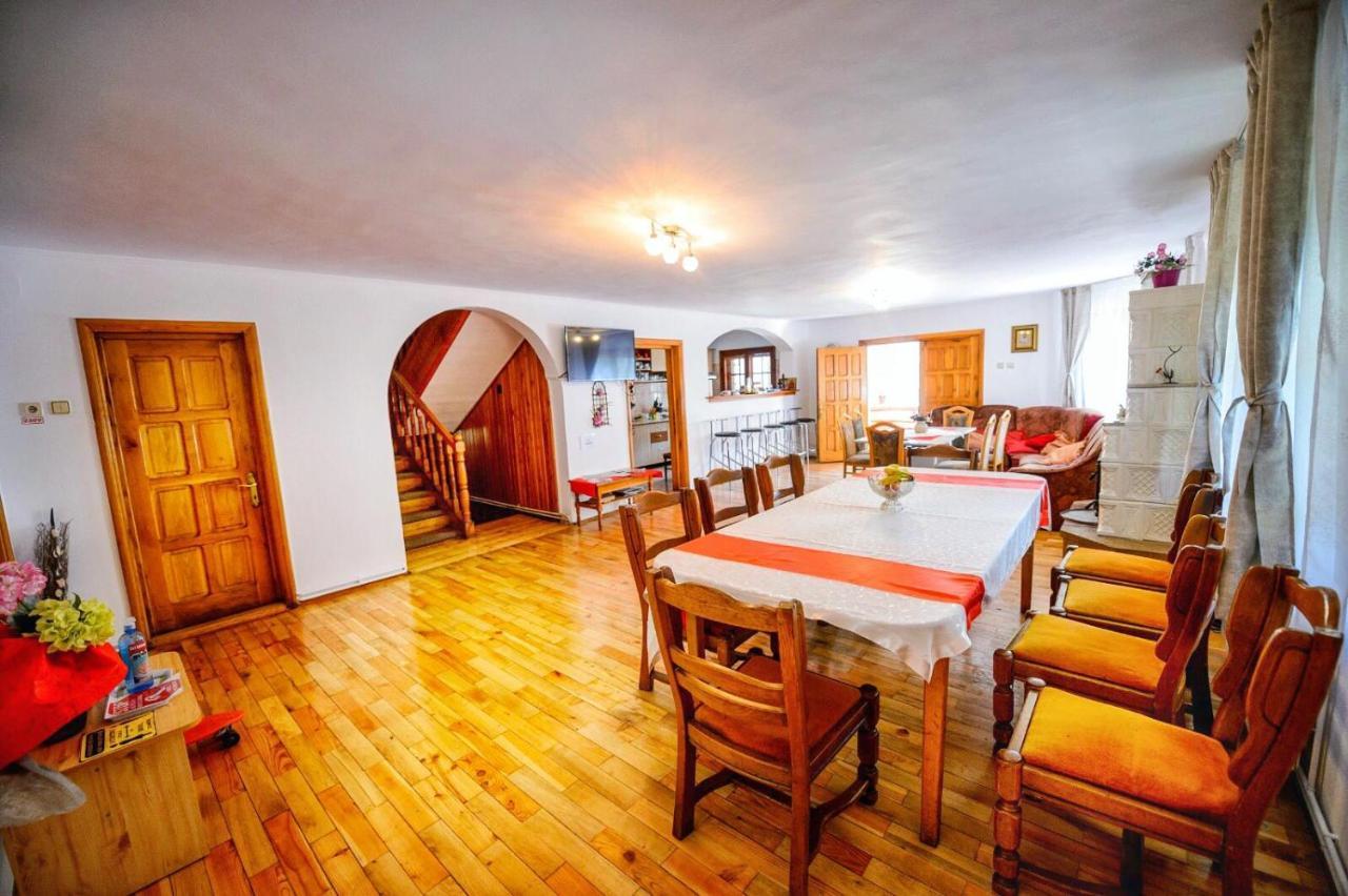 Amandra Chalet Sinaia Bagian luar foto