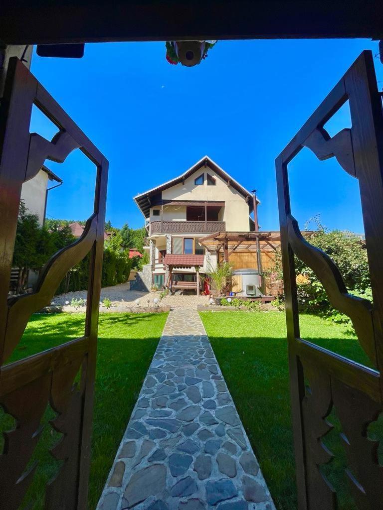 Amandra Chalet Sinaia Bagian luar foto
